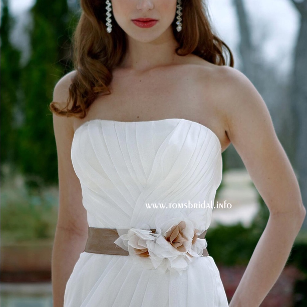 BRK Bridal New York Dress